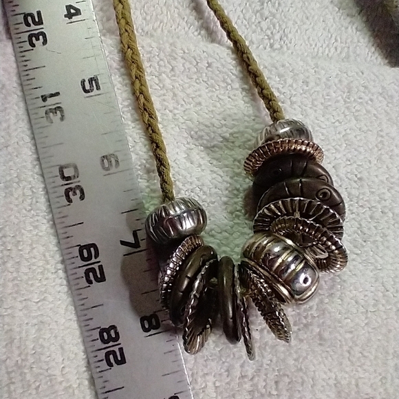 Silvertone green braided cord necklace - Picture 5 of 5